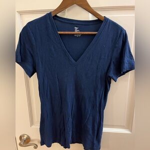Gap navy vneck tshirt
